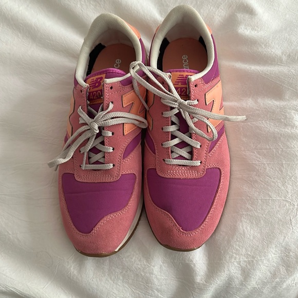 New Balance 420 - Picture 2 of 4